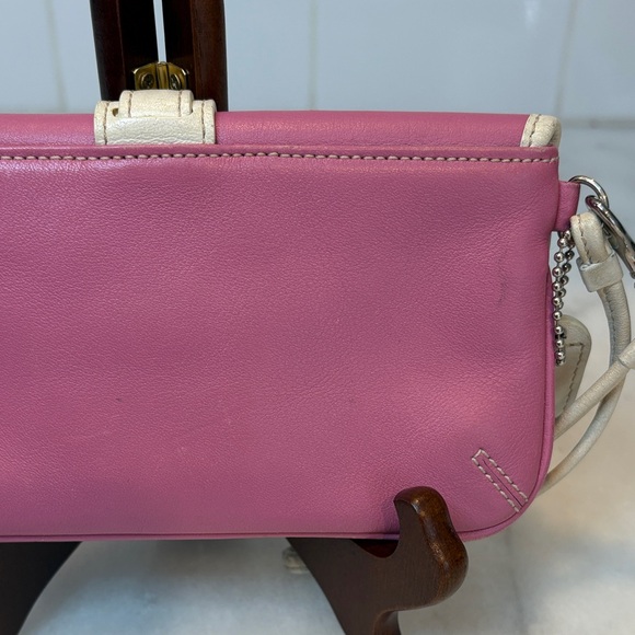 Coach Leather Buckle Large Wristlet Clutch Bag - Picture 6 of 15